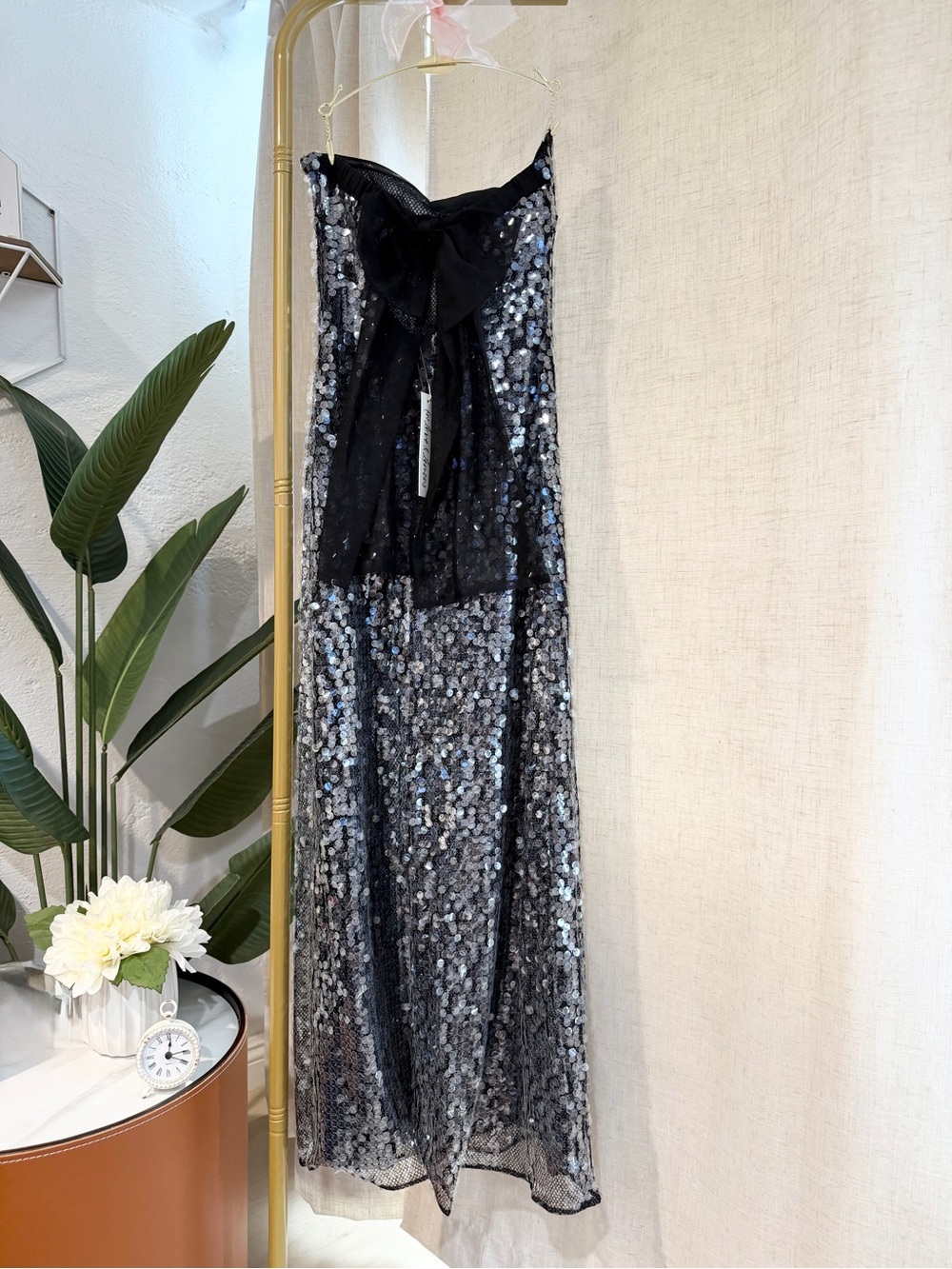 Black For Love And Lemons “Christelle” Sequin Maxi Gown Size Small NWT - Picture 13 of 17